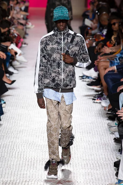 Look 61